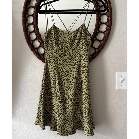 Zara green leopard print mini dress ruffle skirt size XS - Picture 1 of 9